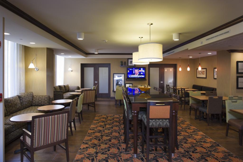Hampton Inn Asheville - Biltmore Area Eksteriør billede