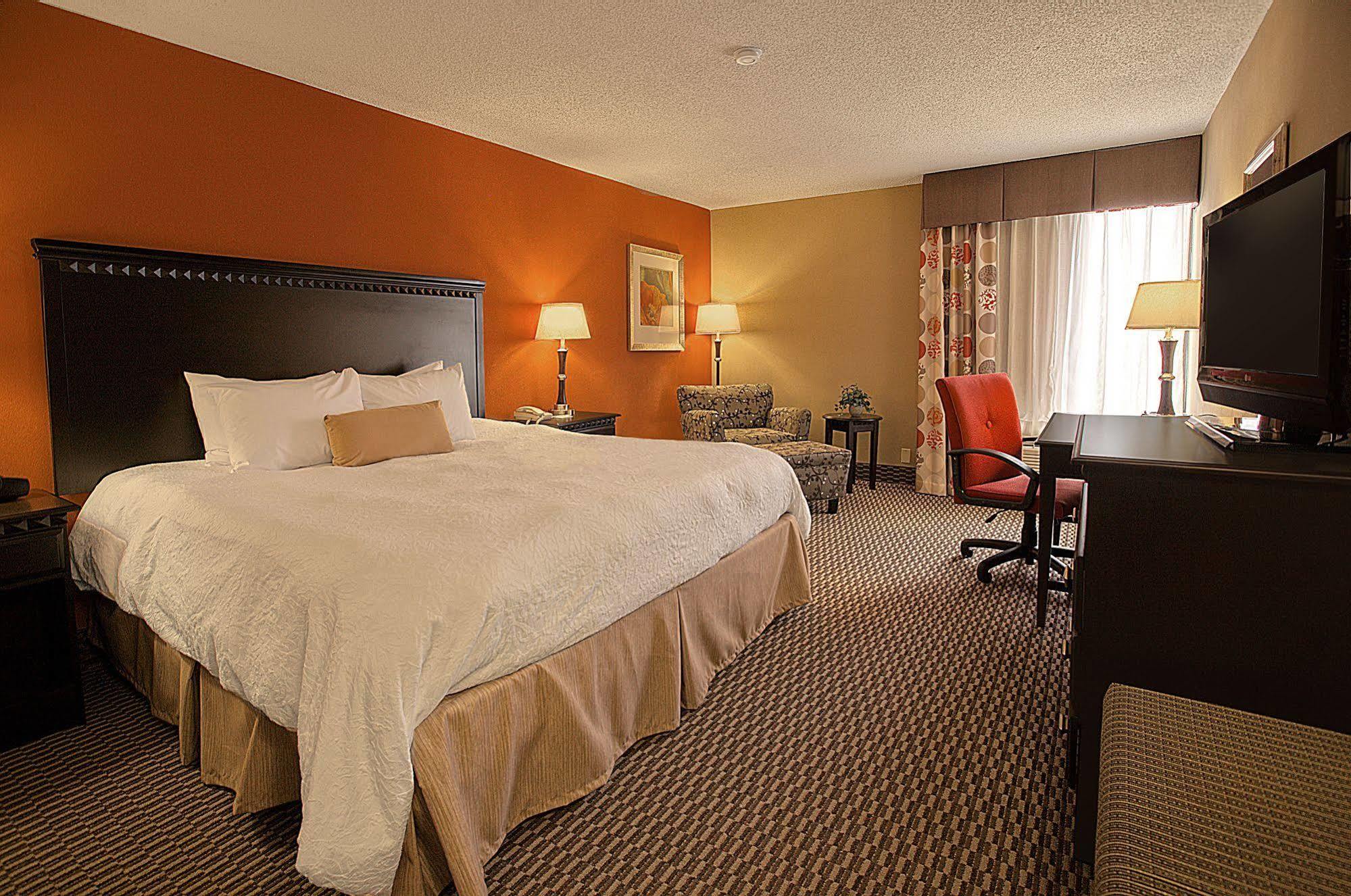 Hampton Inn Asheville - Biltmore Area Eksteriør billede